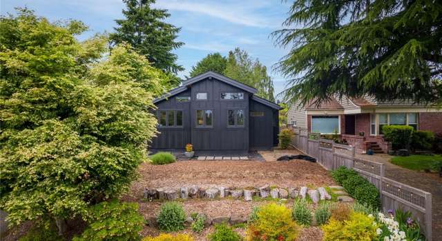 Photo of 3550 SW 110th St, Seattle, WA 98146