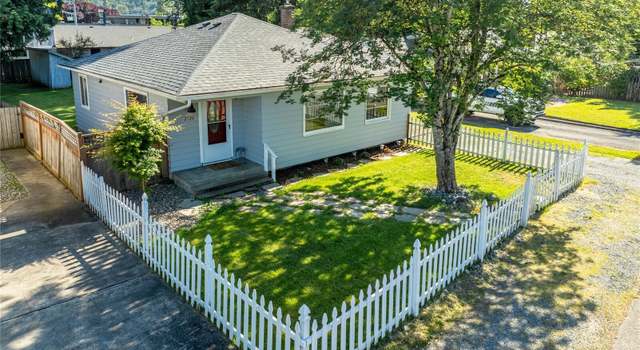 Photo of 2720 Linden Ln, Puyallup, WA 98372