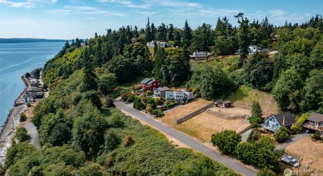 Photo of 2217 Cranes Landing Dr, Greenbank, WA 98253