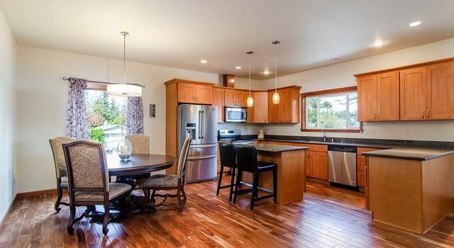 Photo of 1905 Lea Pl, Anacortes, WA 98221