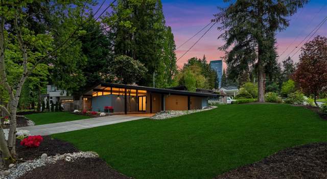 Photo of 10830 SE 2nd St, Bellevue, WA 98004