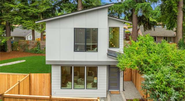 Photo of 12065 NE 137th Ct, Kirkland, WA 98034