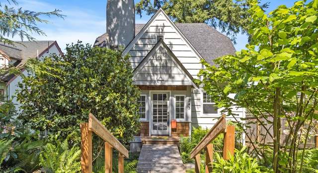 Photo of 243 N Garden St, Bellingham, WA 98225
