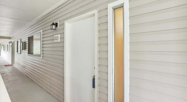 Photo of 14475 NE 40th St Unit E203, Bellevue, WA 98007