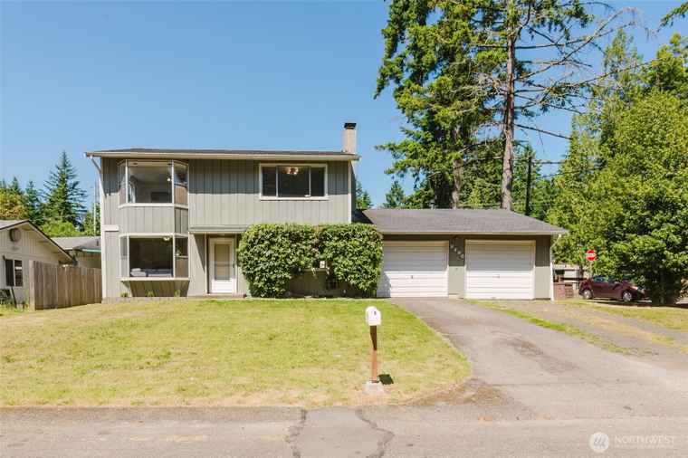 Photo of 2406 Anderson Ave Port Orchard, WA 98366