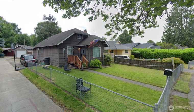 Photo of 648 19th Ave Longview, WA 98632