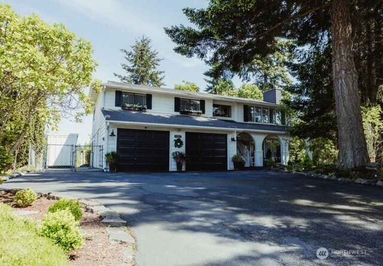 Photo of 1327 Marie View St Port Angeles, WA 98363
