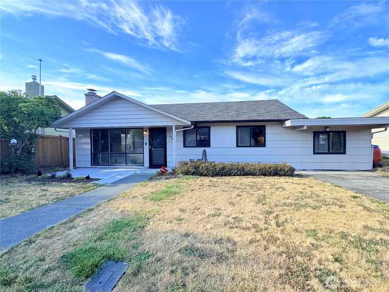 Photo of 135 W Forest Port Angeles, WA 98362