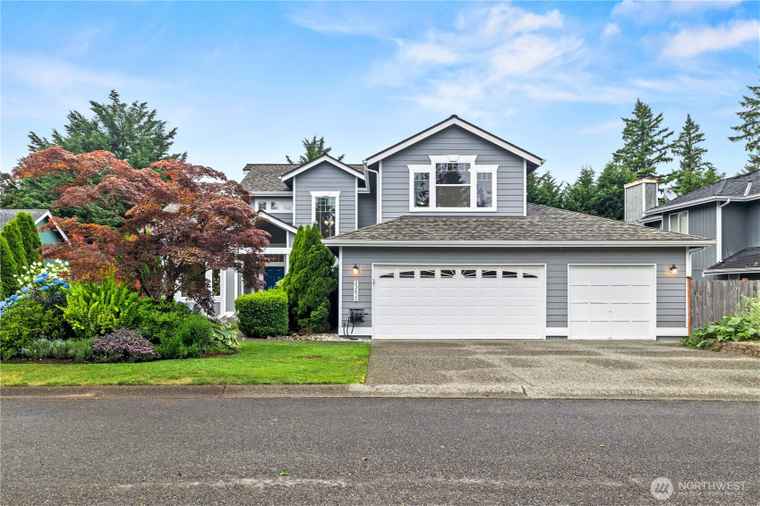 Photo of 23820 SE 248th St Maple Valley, WA 98038