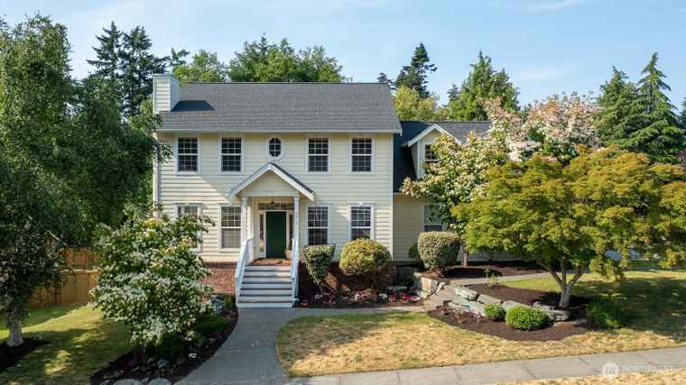 Photo of 2414 42nd Pl Anacortes, WA 98221