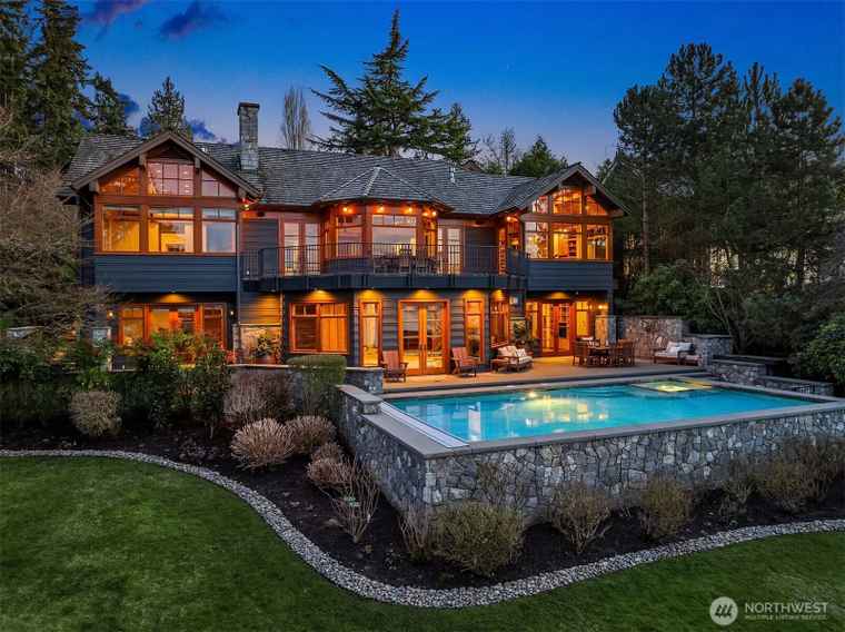 Photo of 7010 N Mercer Way Mercer Island, WA 98040