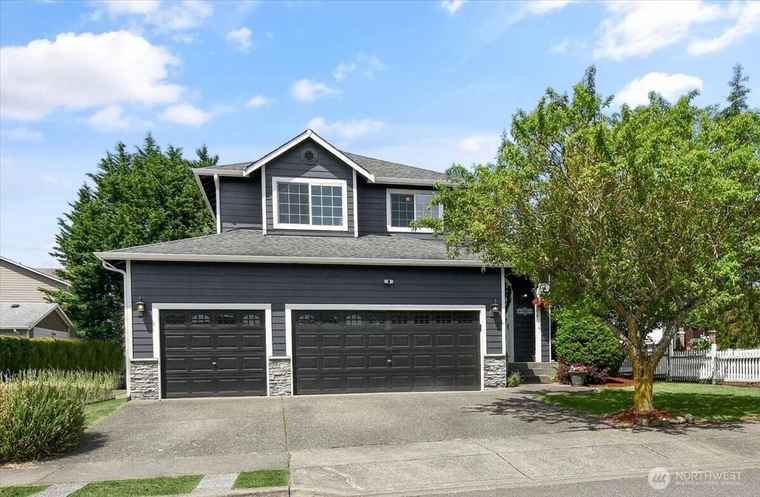 Photo of 6415 33rd Pl NE Marysville, WA 98270