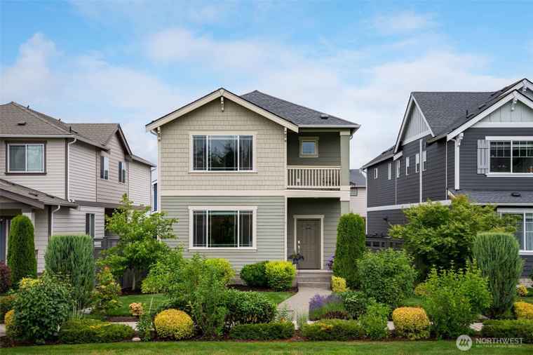 Photo of 32828 SE Cottonwood St Black Diamond, WA 98010
