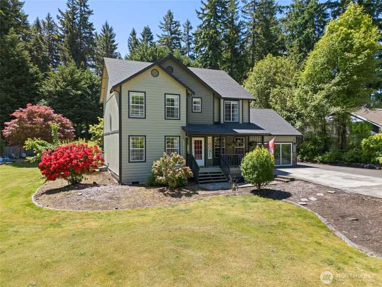 Photo of 17018 45th St E Lake Tapps, WA 98391
