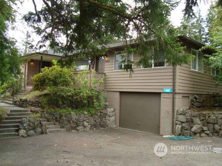 Photo of 5401 Harlow Dr Bremerton, WA 98312