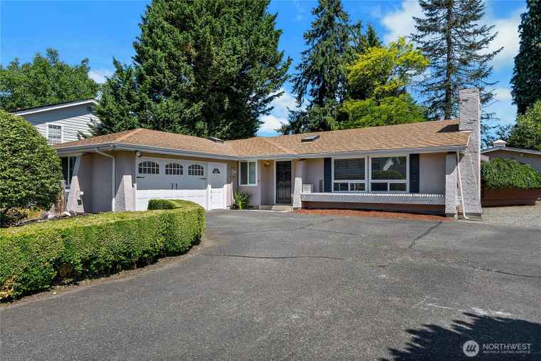 Photo of 2105 McElroy Pl Puyallup, WA 98371