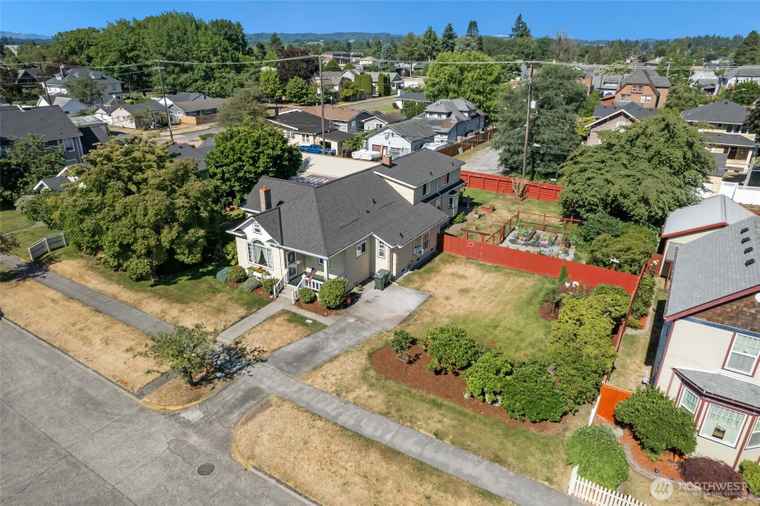 Photo of 511 N Iron St Centralia, WA 98531