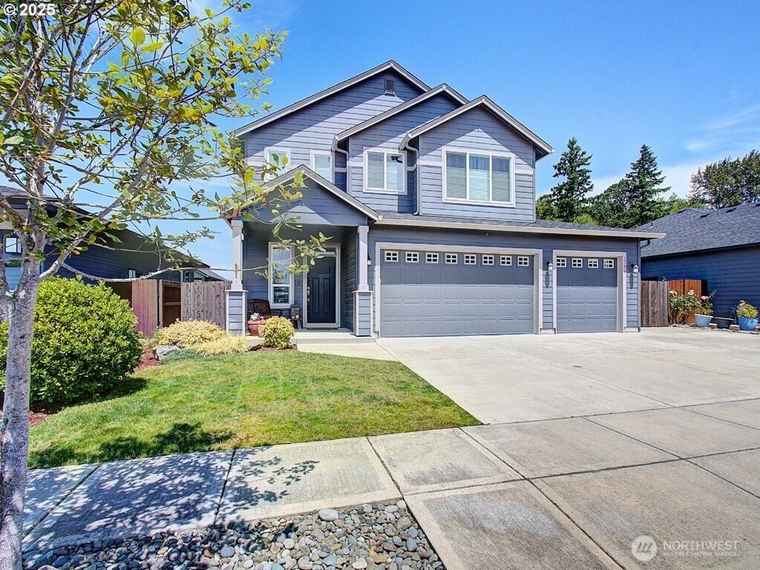 Photo of 1706 NW 17th St Battle Ground, WA 98604