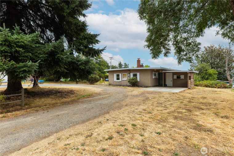 Photo of 302 S Hartford Ave Bremerton, WA 98312