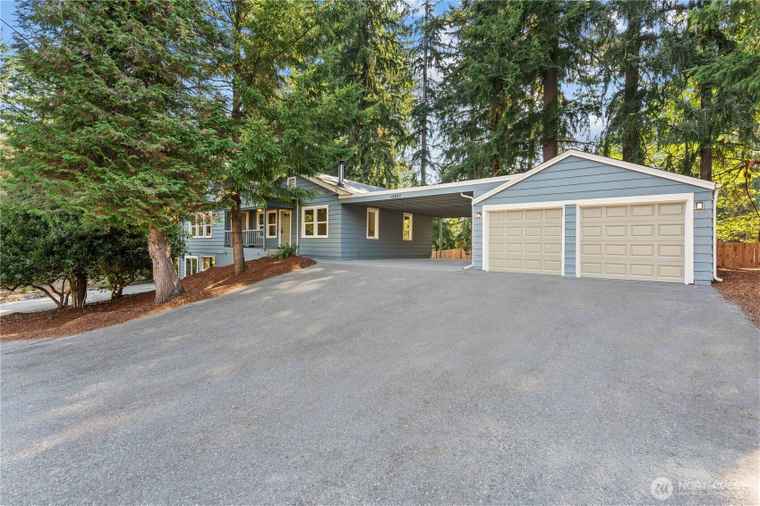 Photo of 13227 SE 212th Pl Kent, WA 98042