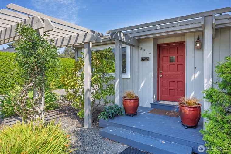 Photo of 2514 Haines St Port Townsend, WA 98368