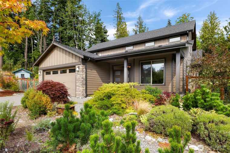 Photo of 697 Chuckanut Dr N Bellingham, WA 98229