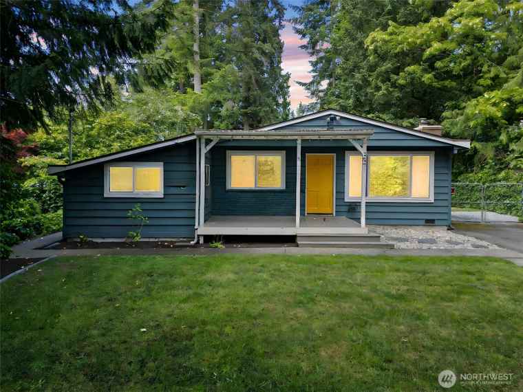 Photo of 20302 52nd Ave W Lynnwood, WA 98036
