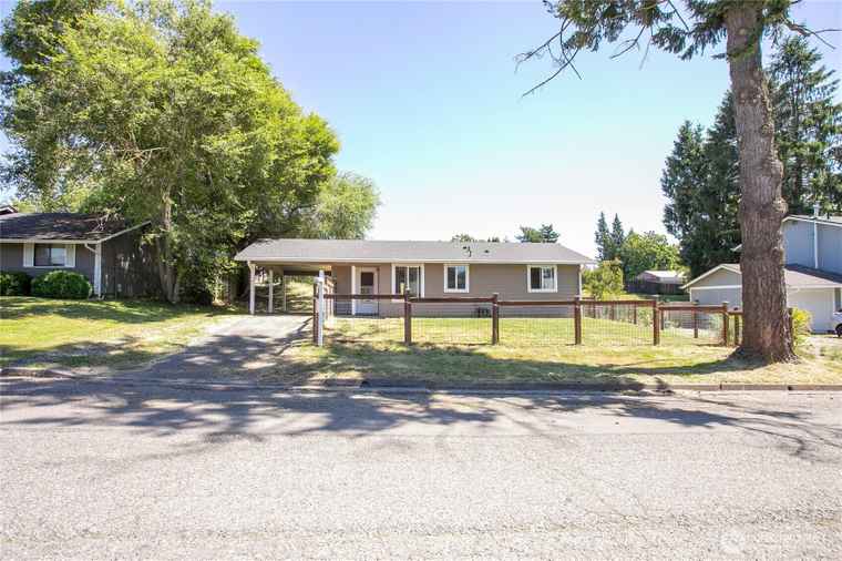 Photo of 6126 Aquarius Ave Ferndale, WA 98248