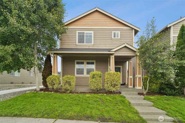 Photo of 14403 Lockwood Ln SE Yelm, WA 98597