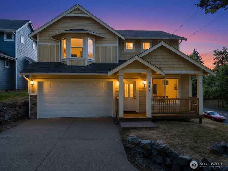 Photo of 704 7th Ave SW Tumwater, WA 98512