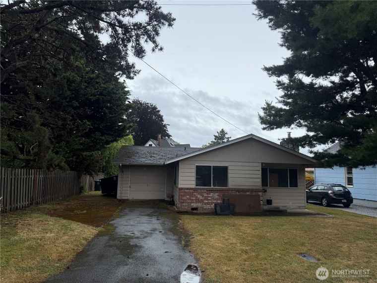 Photo of 2525 Monroe St Bellingham, WA 98225