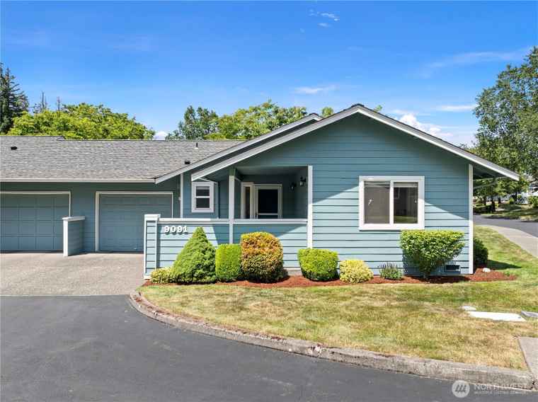 Photo of 9091 Comfort Ln Bremerton, WA 98311