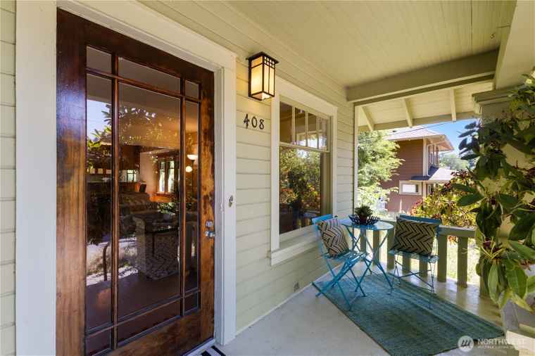 Photo of 408 Central St NE Olympia, WA 98506