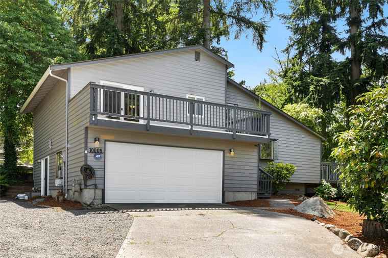 Photo of 10008 50th Pl W Mukilteo, WA 98275