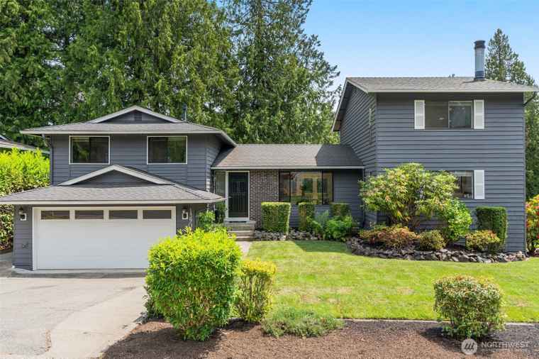 Photo of 13902 106th Pl NE Kirkland, WA 98034