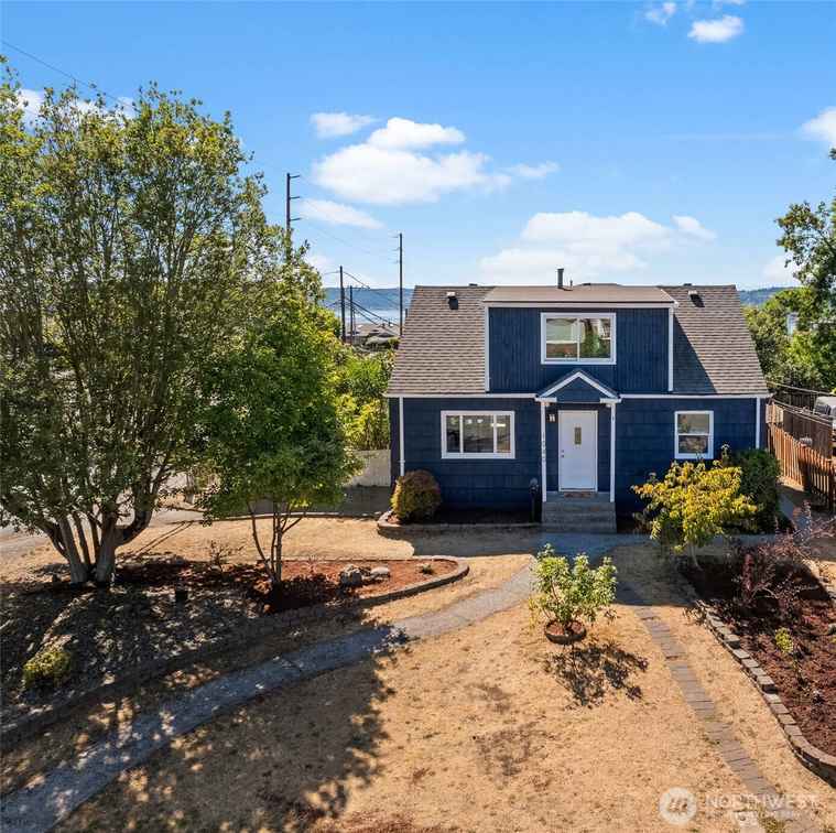 Photo of 1040 S Geiger St Tacoma, WA 98465