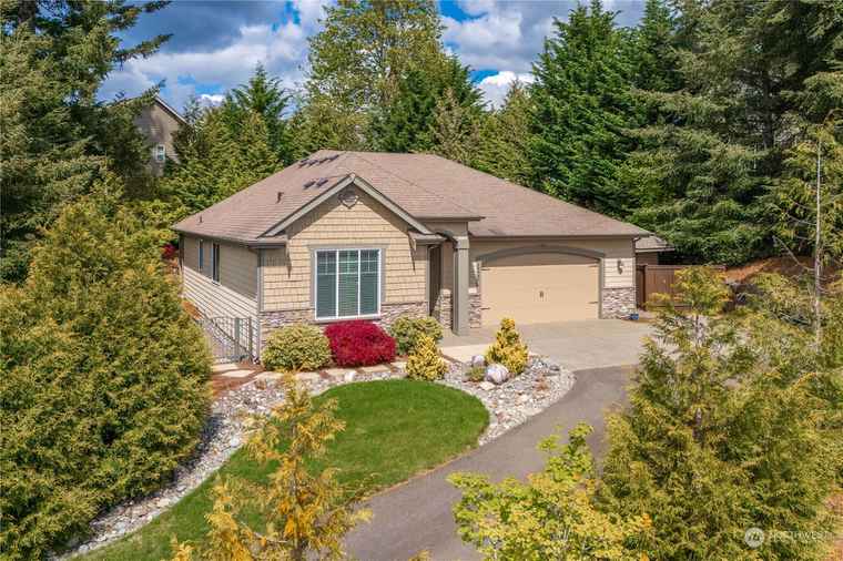 Photo of 28460 238th Ave SE Maple Valley, WA 98038