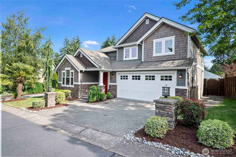 Photo of 5509 NE 194th Pl Kenmore, WA 98028