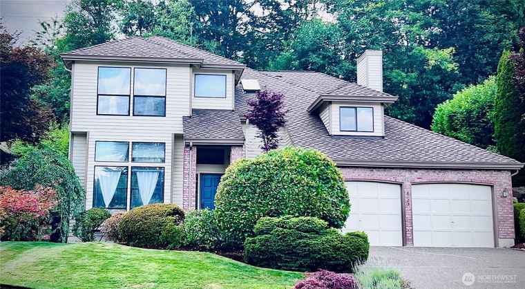 Photo of 8123 129th Pl SE Newcastle, WA 98056
