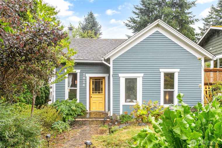 Photo of 1814 Wilson Ave Bellingham, WA 98225