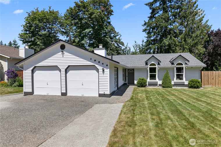 Photo of 19840 SE 267th Pl Covington, WA 98042