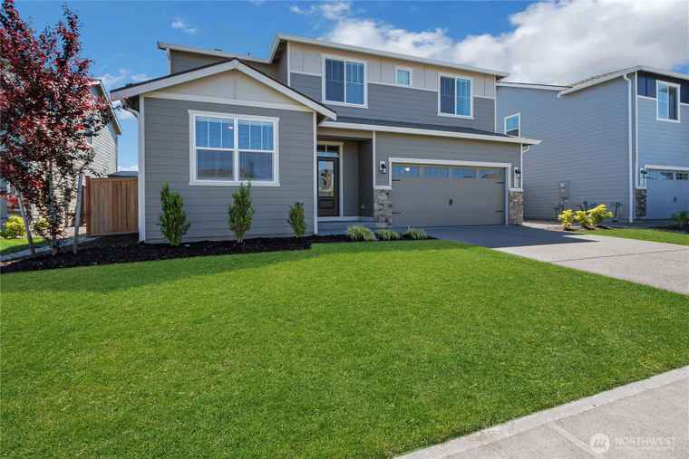 Photo of 924 Livernash St Buckley, WA 98321