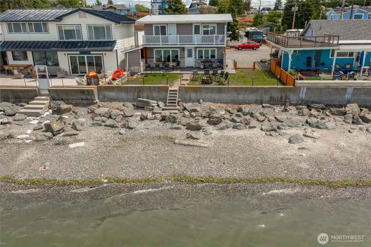 Photo of 7417 Birch Bay Dr Blaine, WA 98230