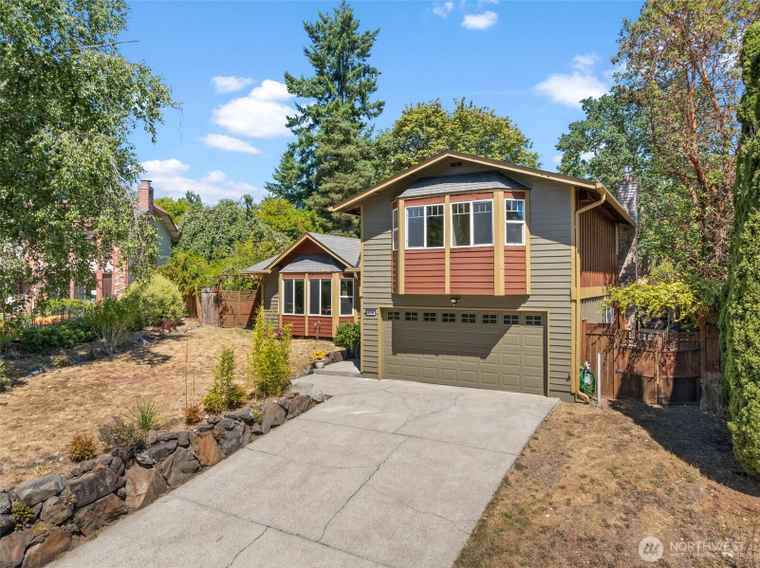 Photo of 118 Lila St Steilacoom, WA 98388