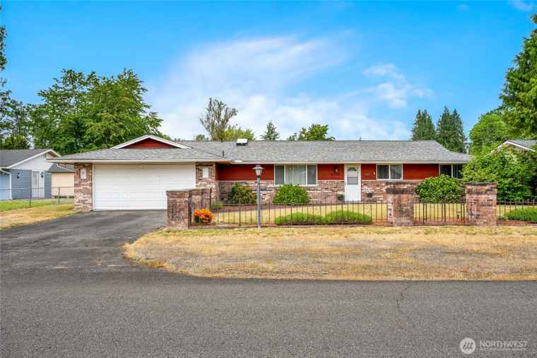 Photo of 4509 131st Pl NE Marysville, WA 98271