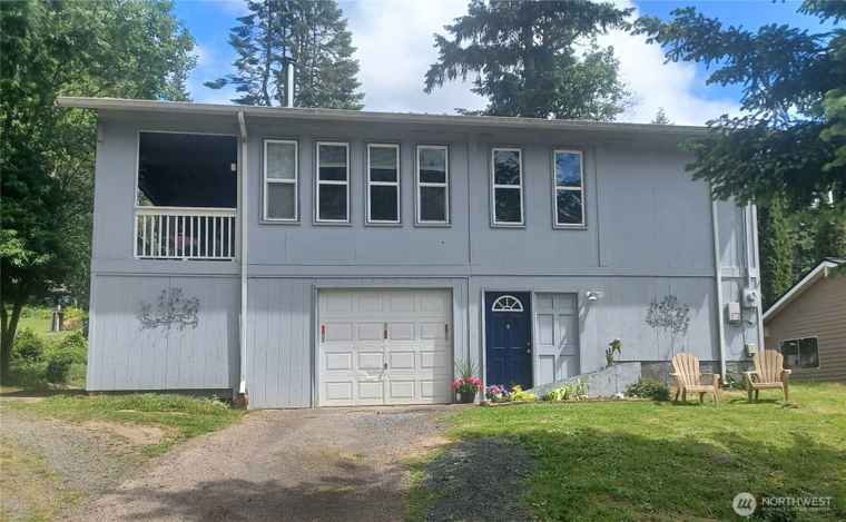 Photo of 128 N Saxon St Centralia, WA 98531