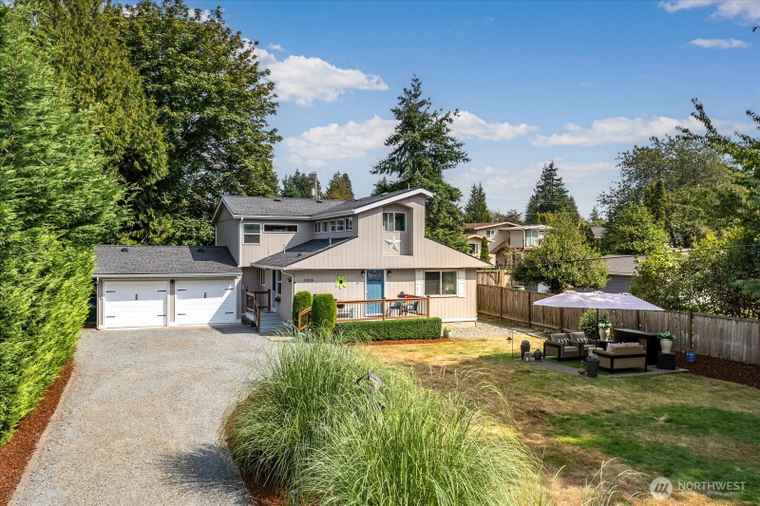 Photo of 19828 104th Ave SE Renton, WA 98055