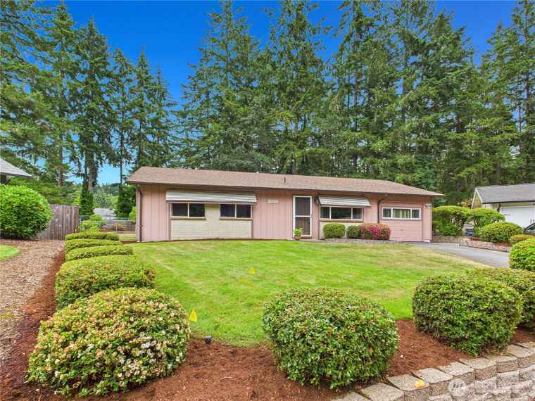 Photo of 5511 Chokecherry Cir W University Place, WA 98467