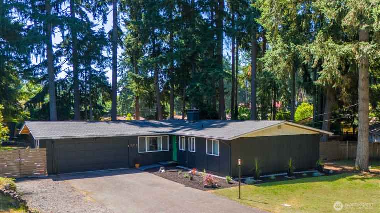 Photo of 5215 68th Ave W University Place, WA 98467