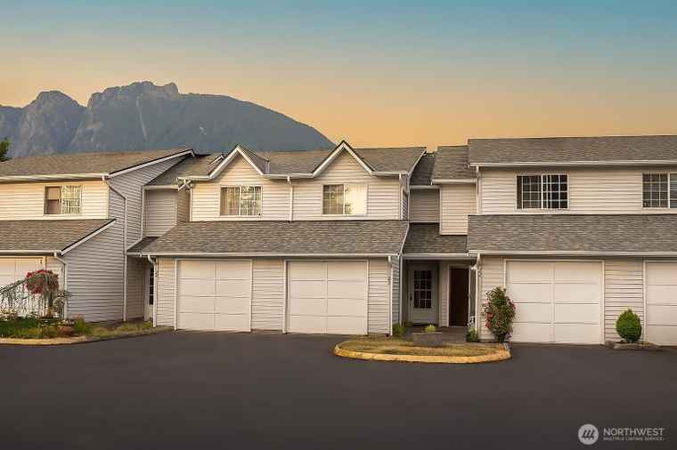 Photo of 315 E Park St Unit A22 North Bend, WA 98045